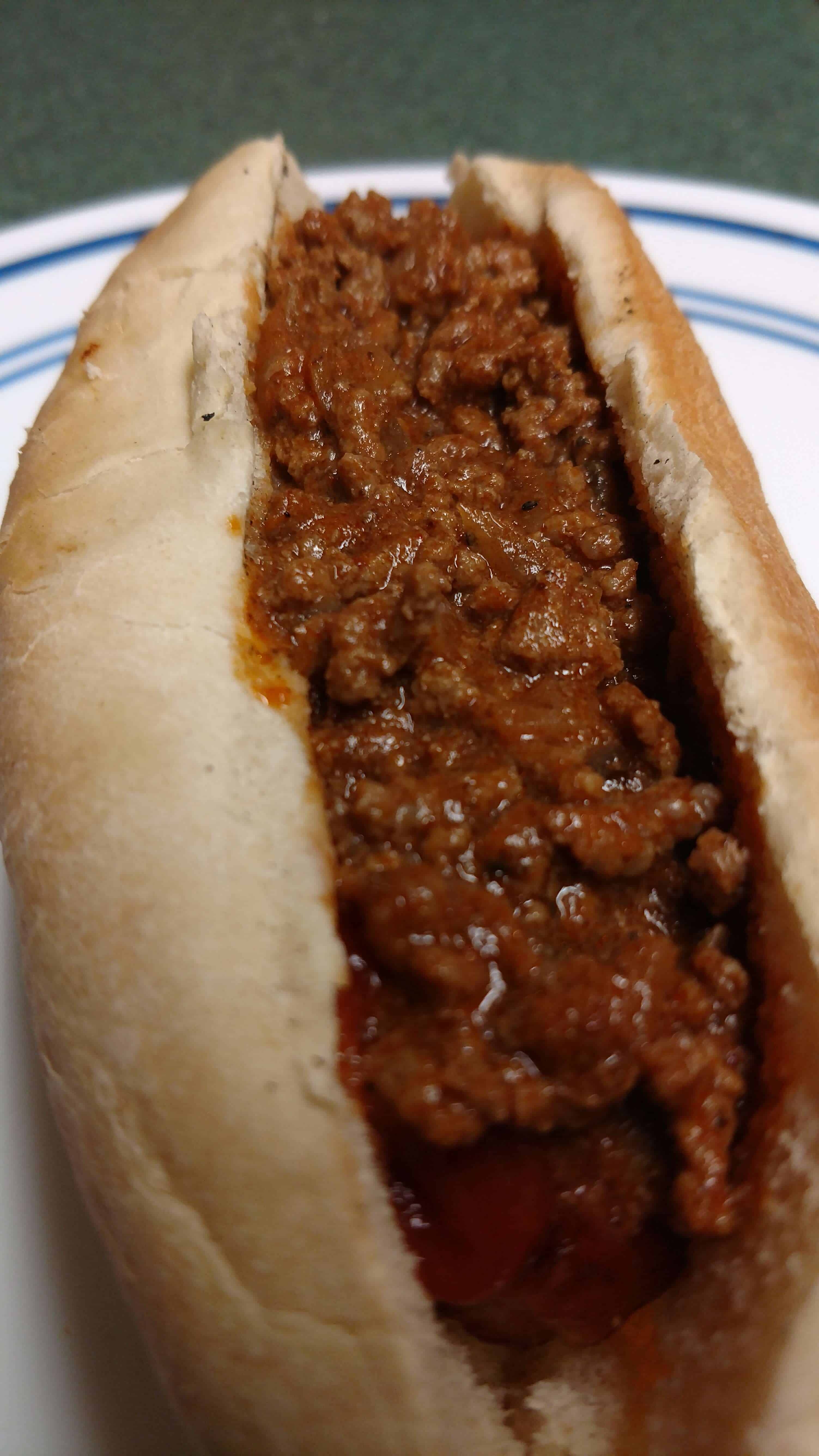 southern food junkie hot dog chili sauce.