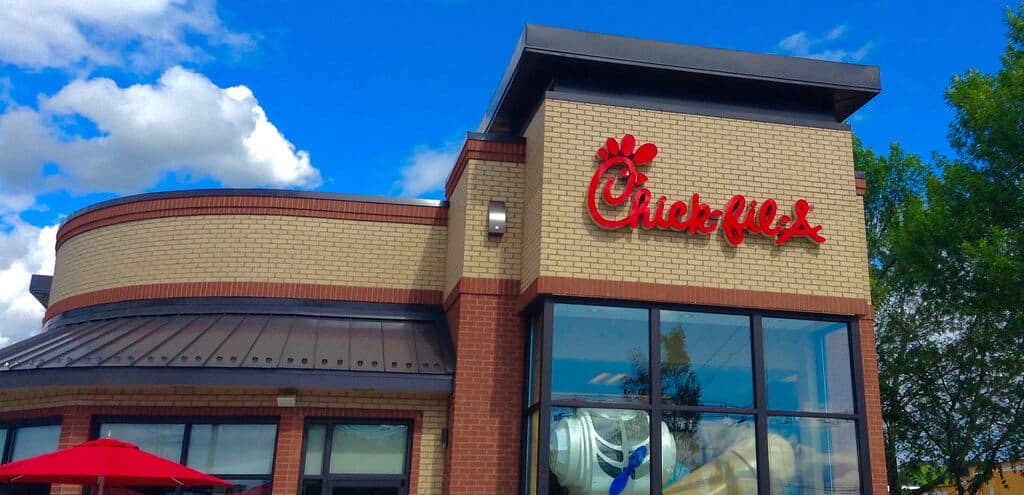 7 Reasons Why Chick-Fil-A Restaurant Is The Best Fast Food Restaurant.