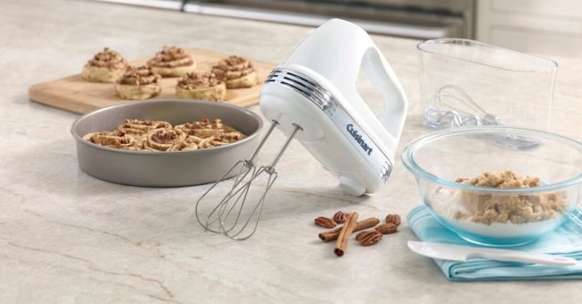 Cuisinart power advantage 9-speed hand mixer