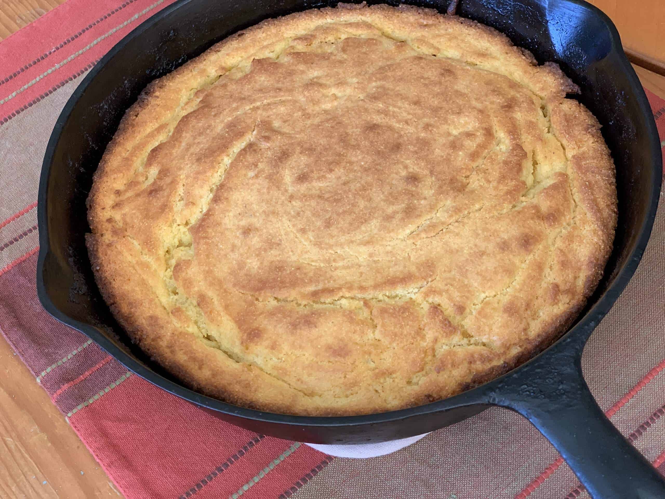 Old Fashioned Buttermilk Cornbread (Cooked in the Cast Iron Skillet)