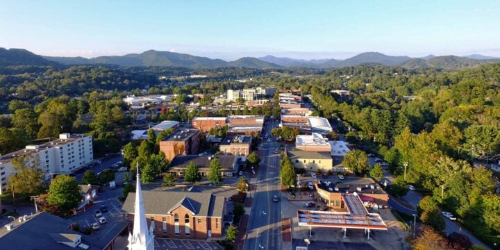 maggie valley tourist town