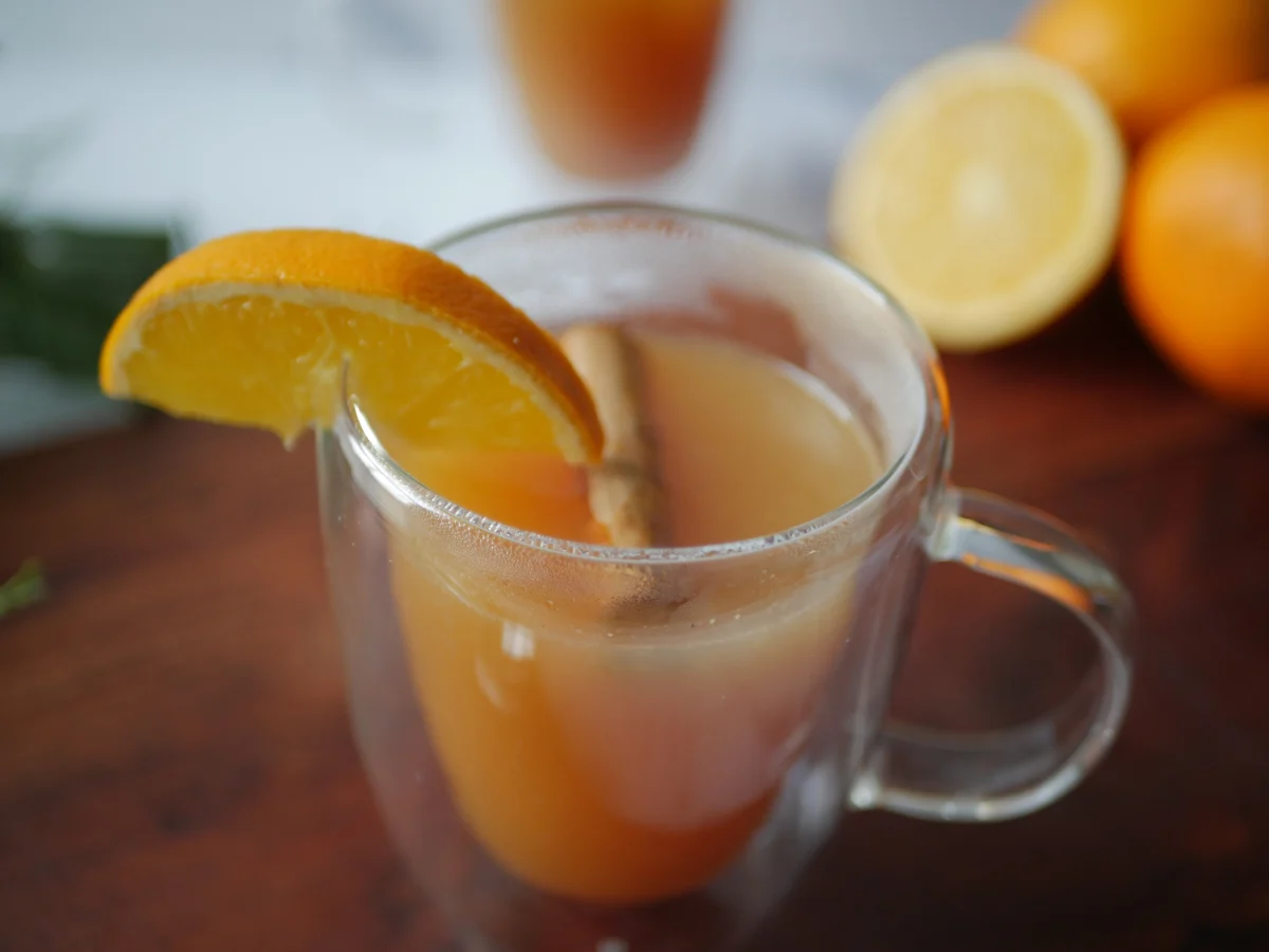 Super easy slow cooker wassail recipe.