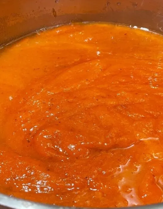 processed persimmons into persimmon puree.